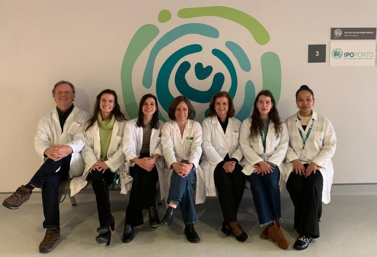 Disfunção Endotelial no Cancro do Ovário: Novo estudo liga marcadores ao risco de trombose e ao prognóstico tumoral